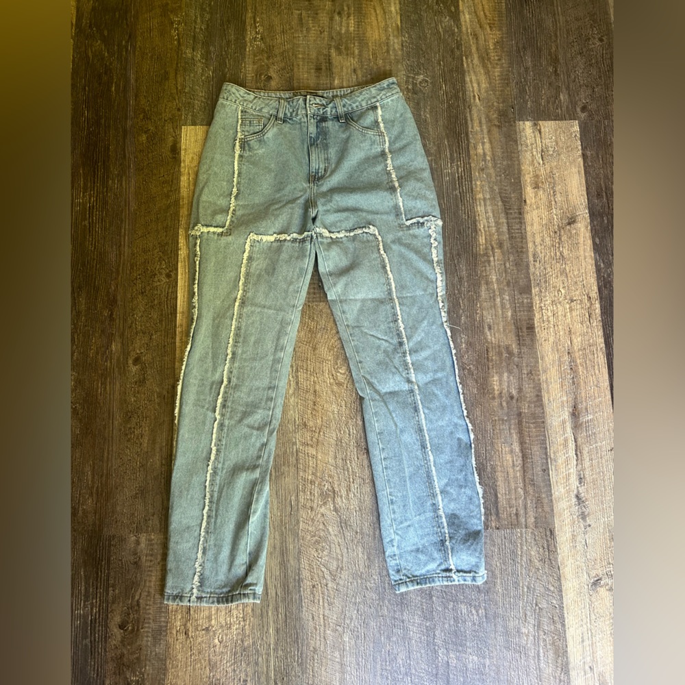 Fashion Nova contoured seam jeans